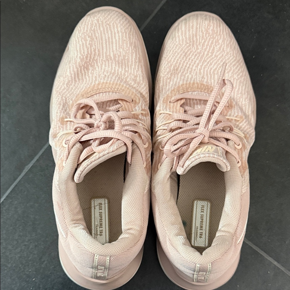 Nike Women's Light Pink Sneakers
